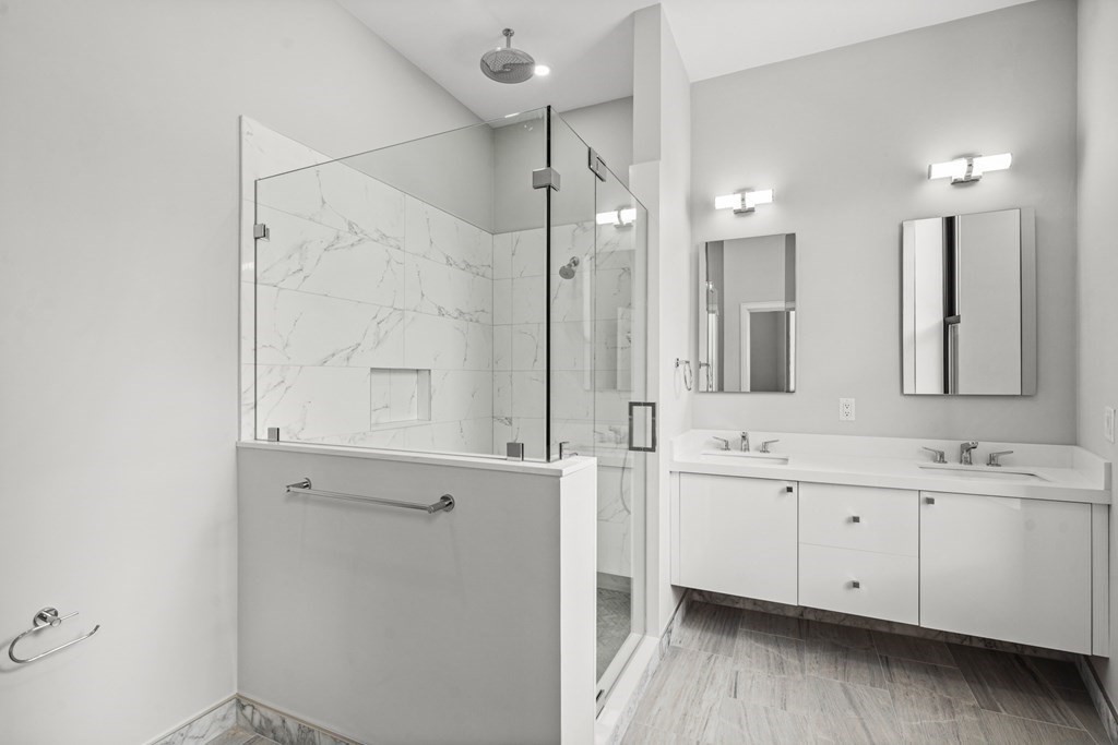 355 Congress St. Unit: PH1
