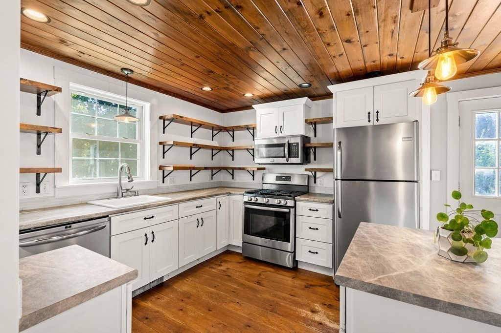 48 Phillips Court # 48