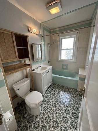 102-104 Varnum St # 1