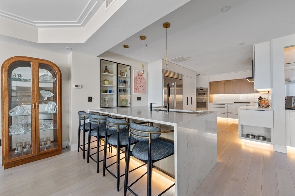 197 Eighth Street Unit: PH12