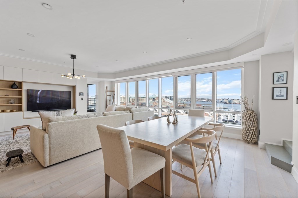 197 Eighth Street Unit: PH12