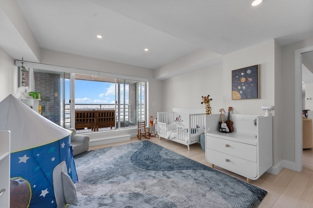 197 Eighth Street Unit: PH12