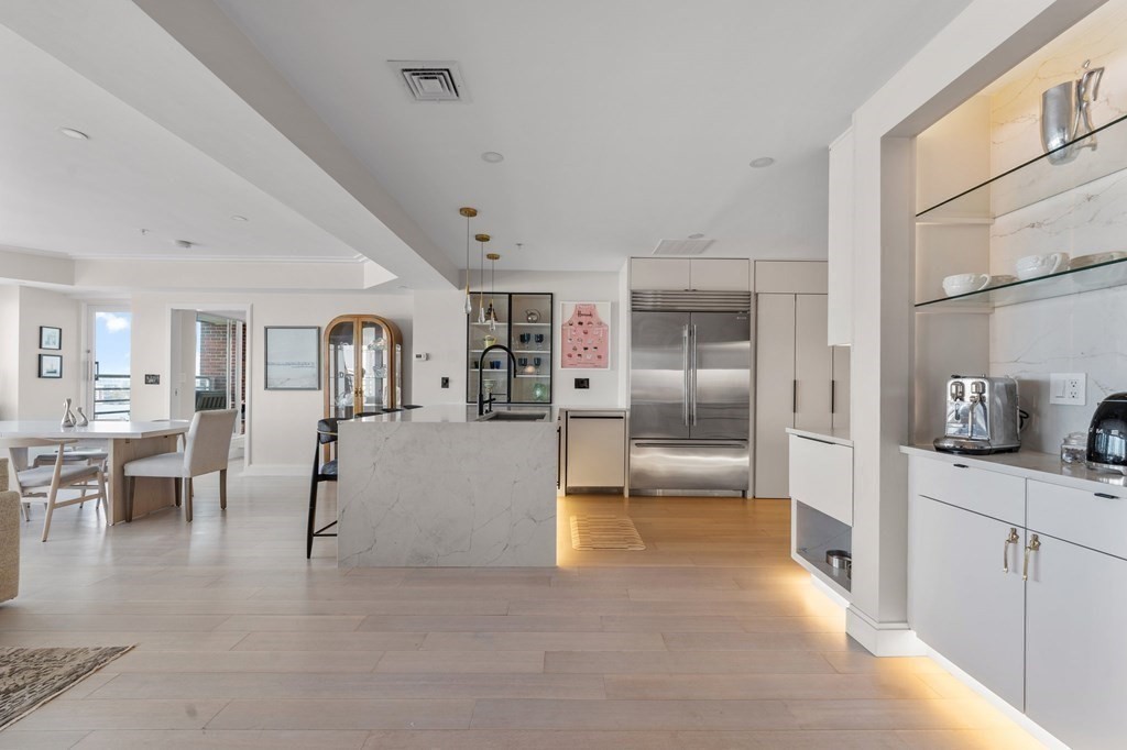 197 Eighth Street Unit: PH12