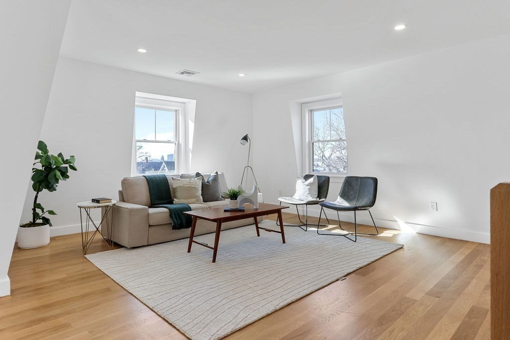 63 Putnam Street # 2