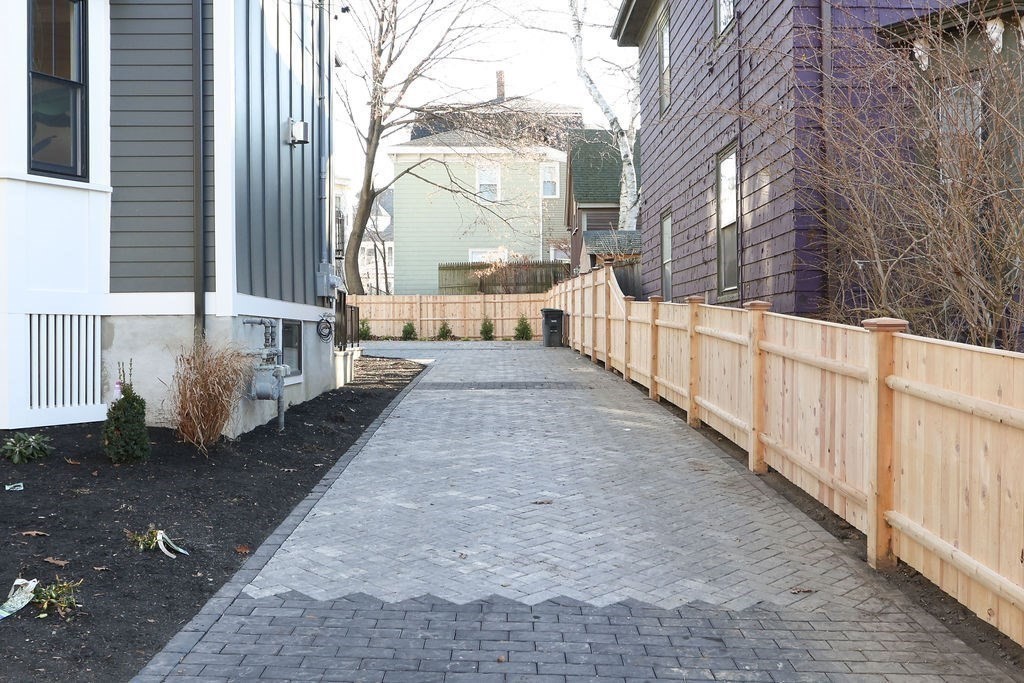 63 Putnam Street # 2