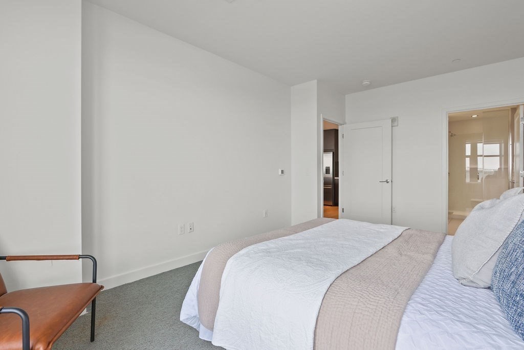 375 Canal Street # 811