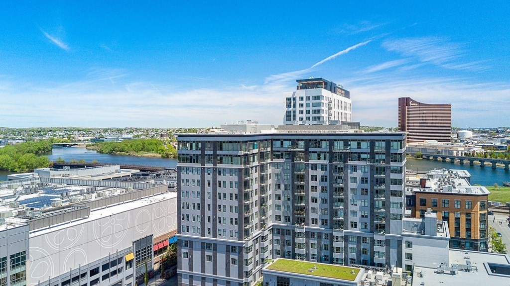 375 Canal Street # 811