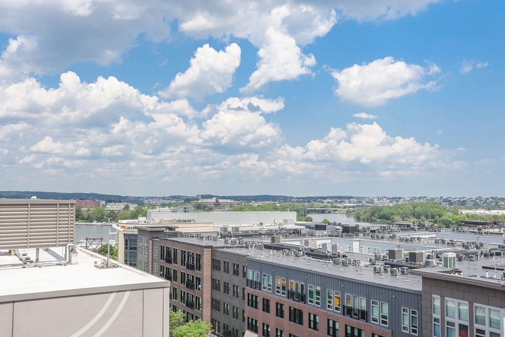 375 Canal Street # 811