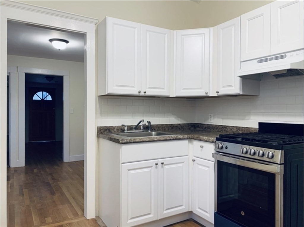 234 Pearl Street Apt 1