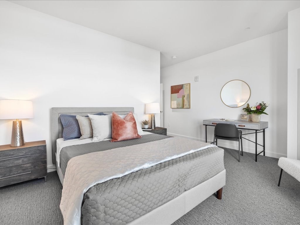 375 Canal Street # 911