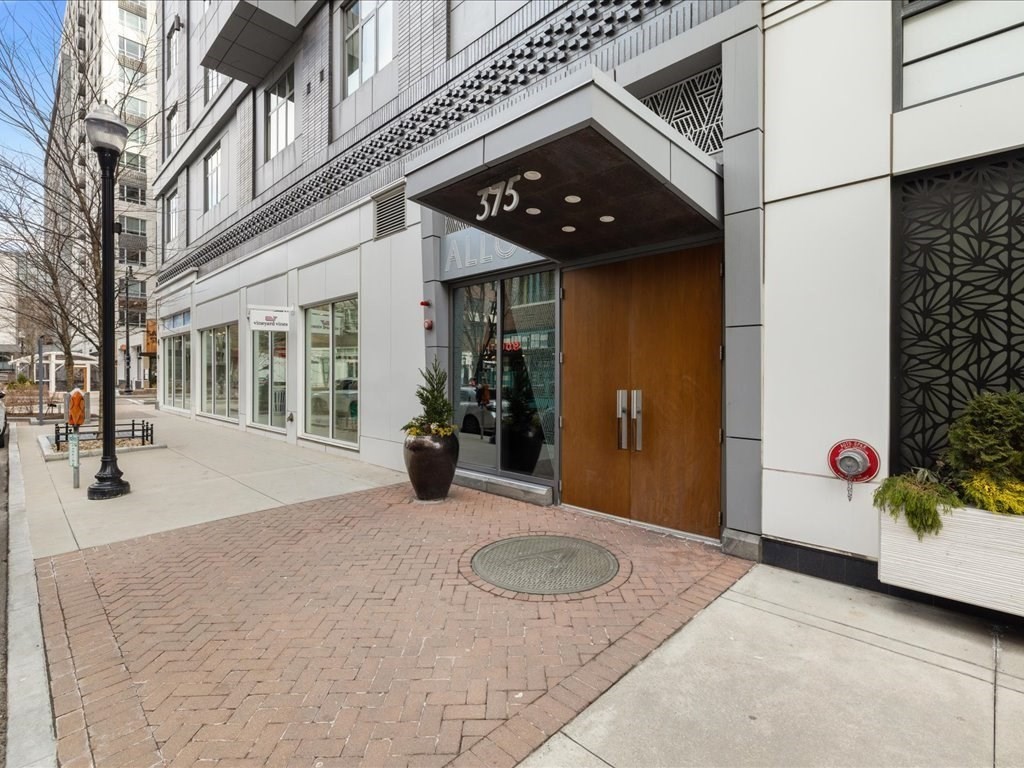 375 Canal Street # 911