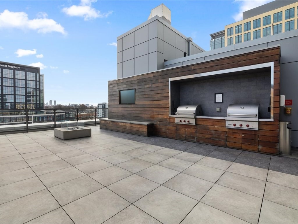 375 Canal Street # 911