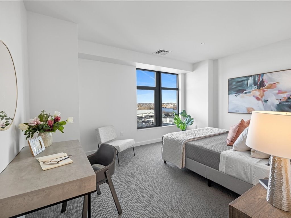 375 Canal Street # 911