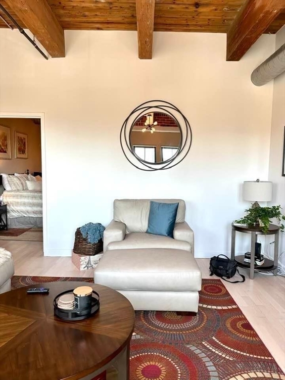 9 West Broadway # 210