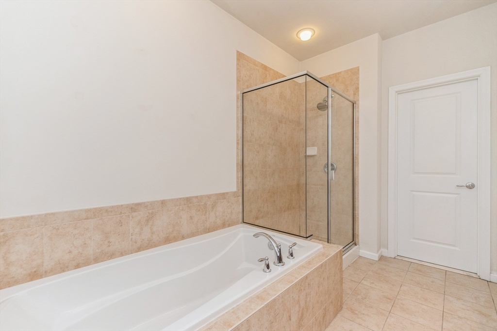 233 Sandtrap Ct # 88