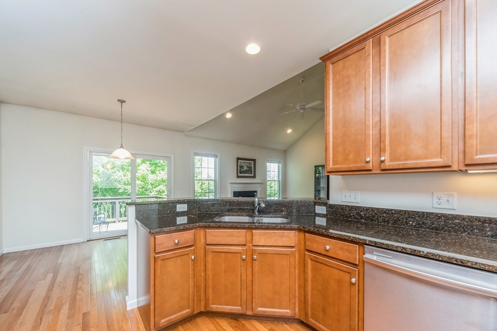 233 Sandtrap Ct # 88