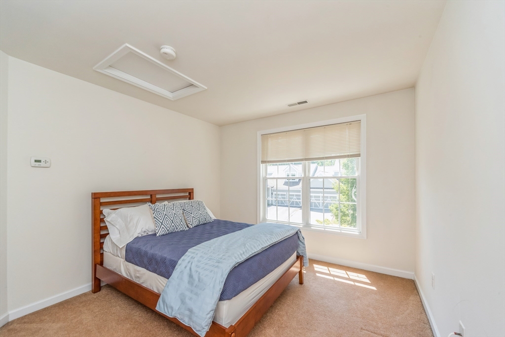 233 Sandtrap Ct # 88