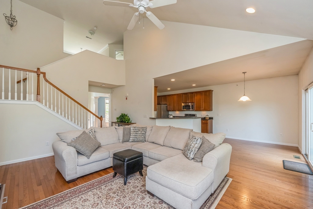 233 Sandtrap Ct # 88