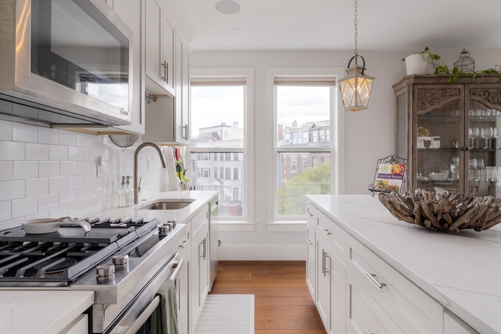 480 West Broadway # 304