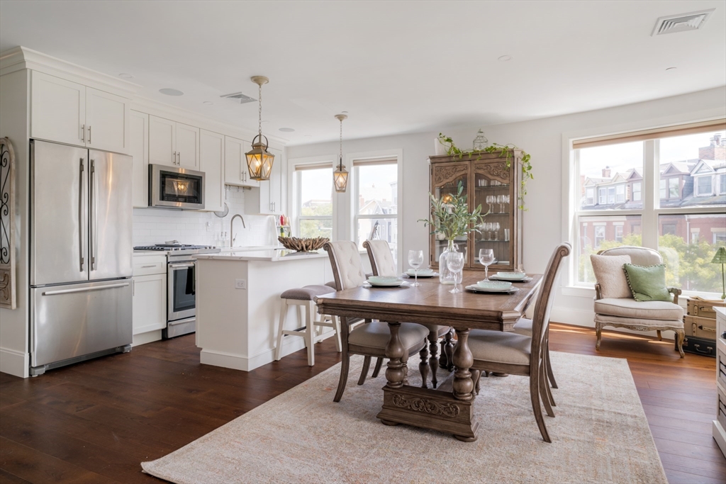 480 West Broadway # 304