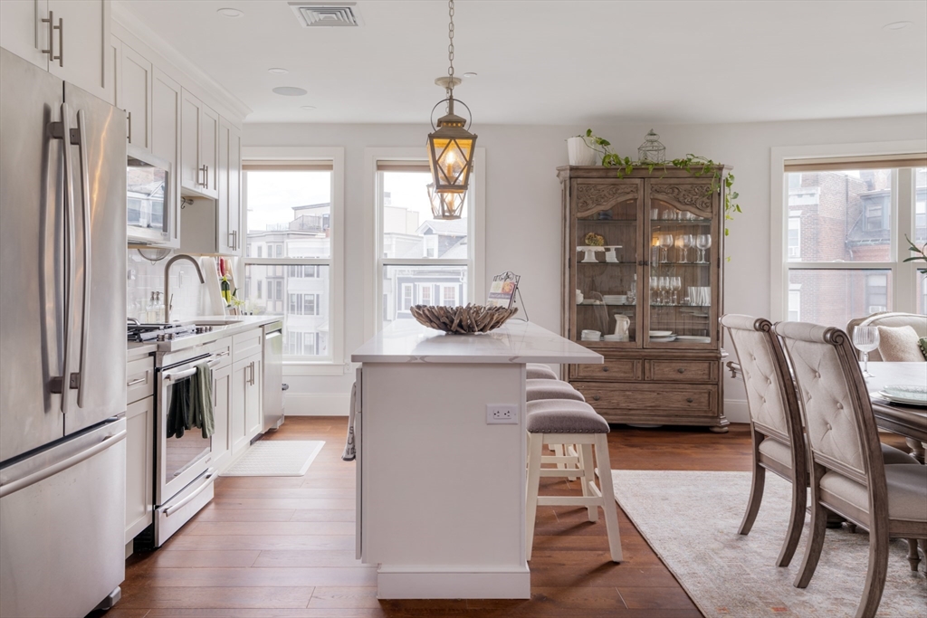 480 West Broadway # 304