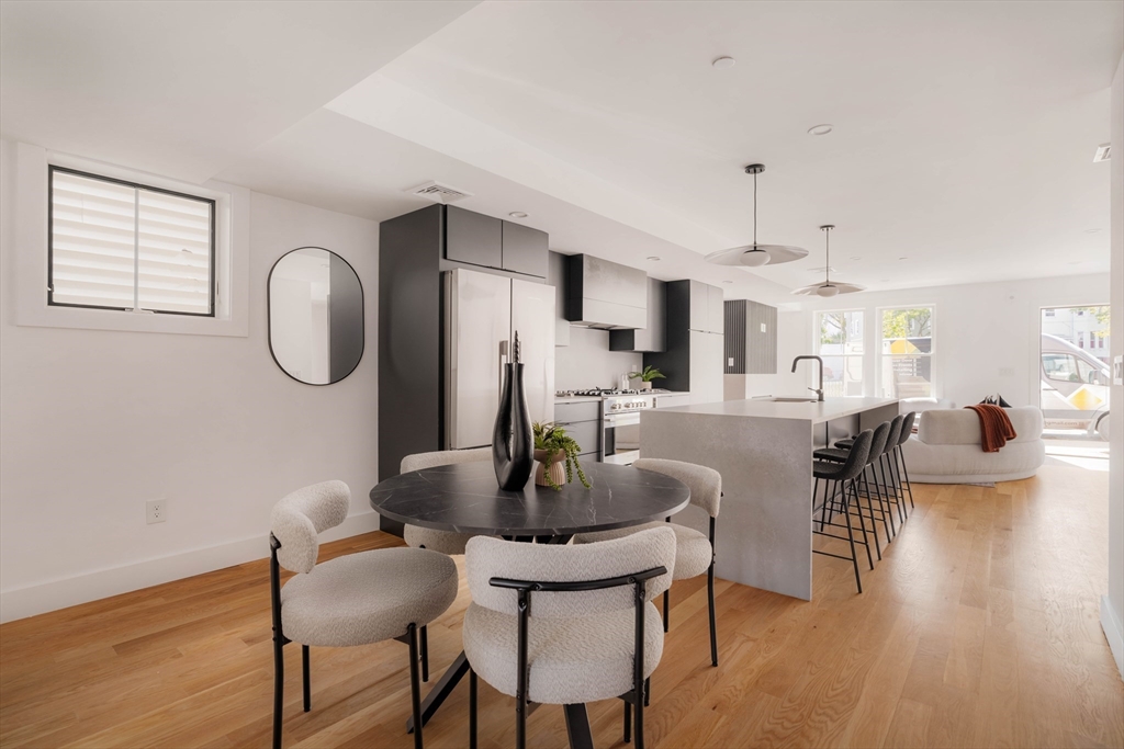 272 East Eagle St # 1