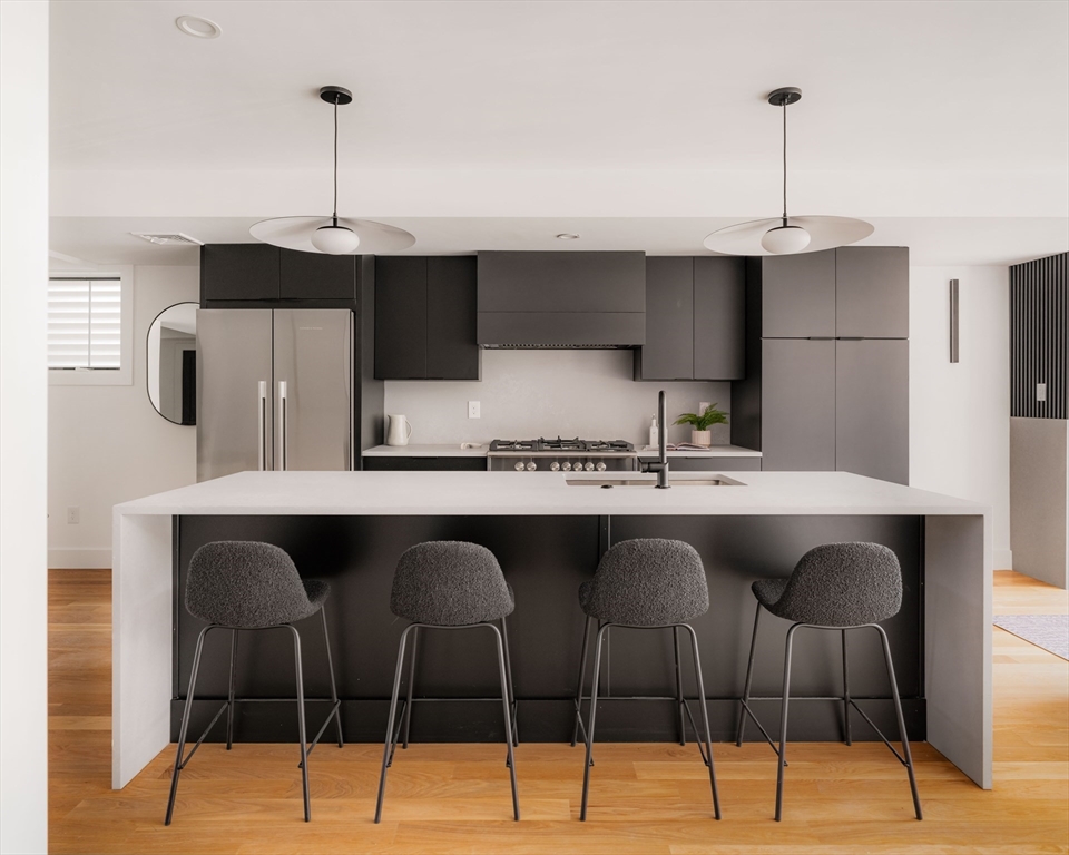 272 East Eagle St # 1