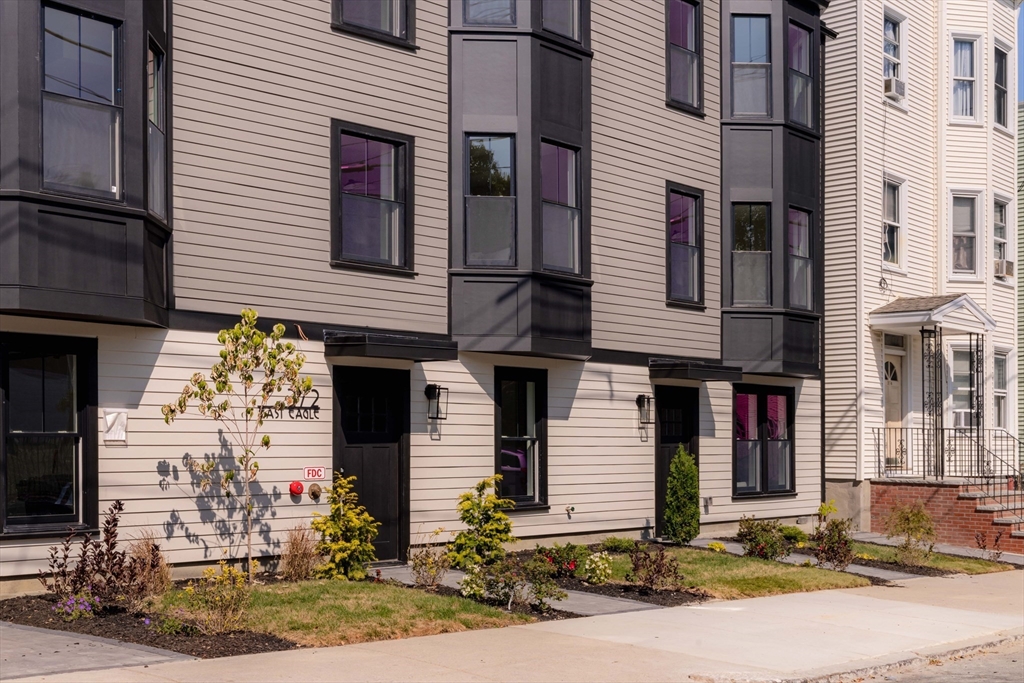 272 East Eagle St # 1