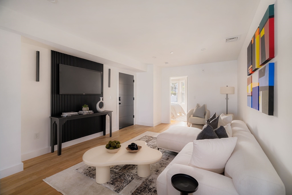 272 East Eagle St # 2