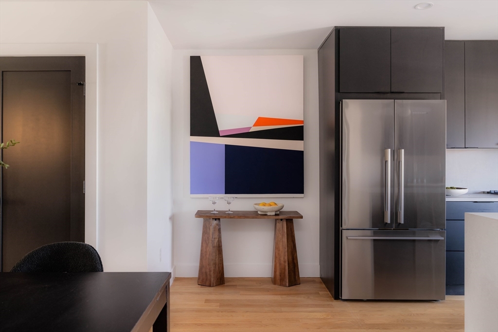 272 East Eagle St # 2