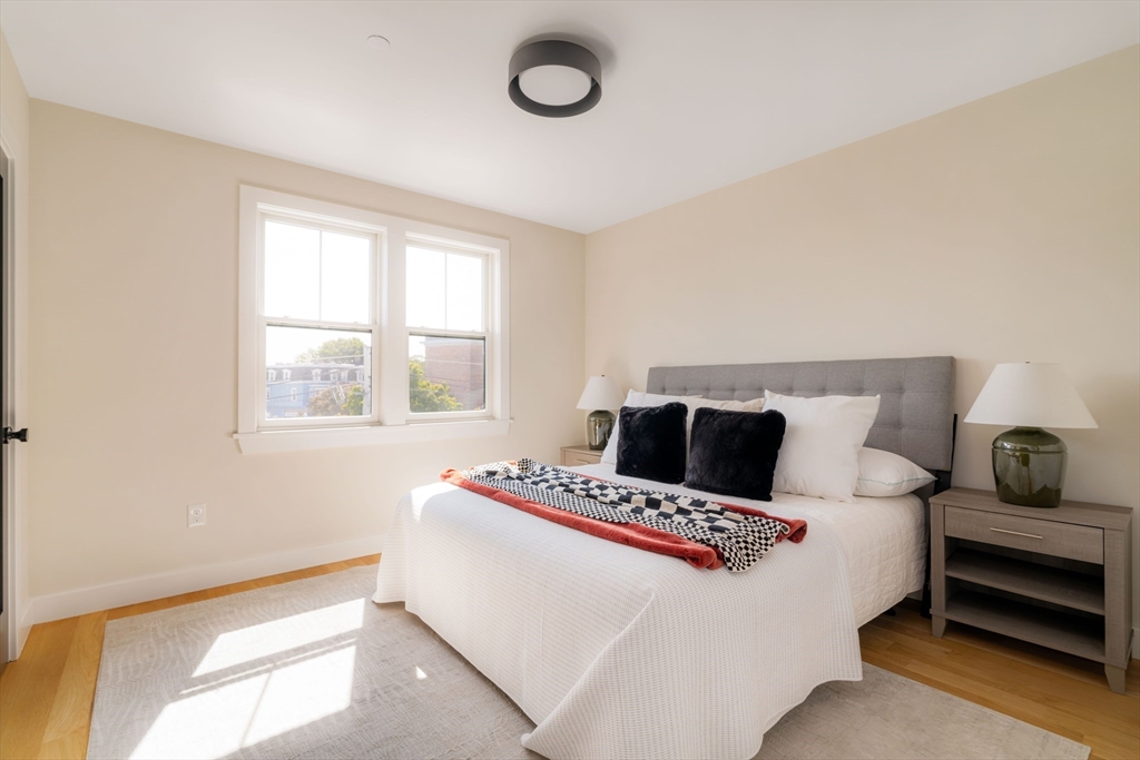 272 East Eagle St # 6