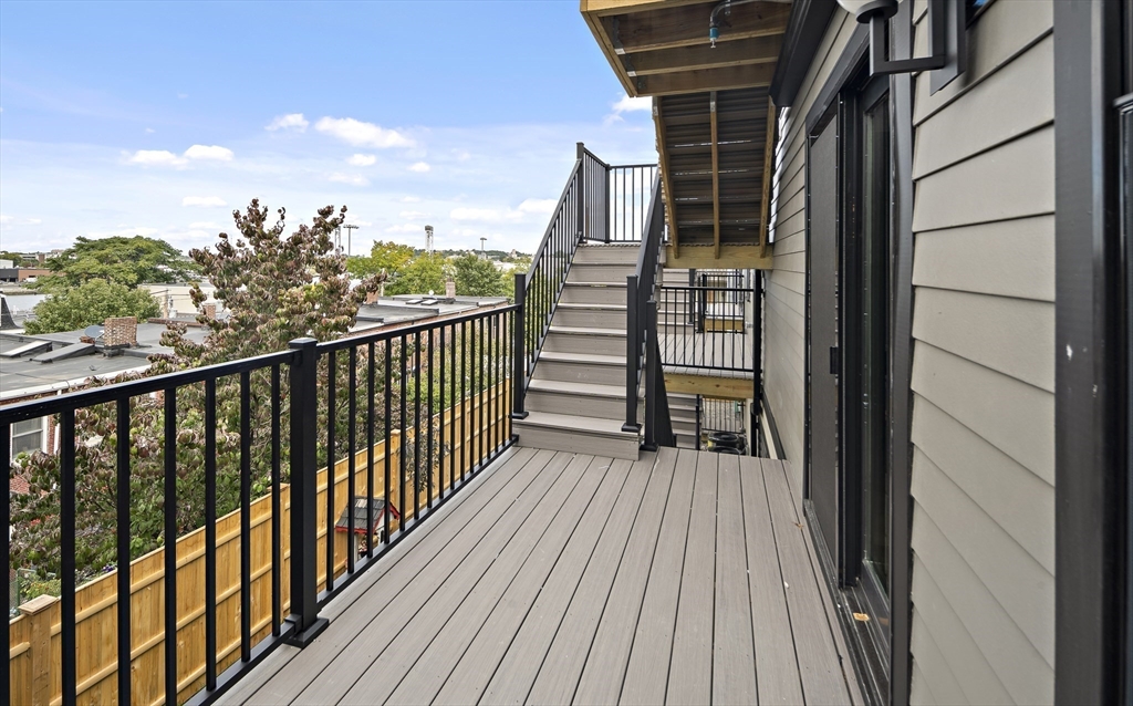 272 East Eagle St # 3