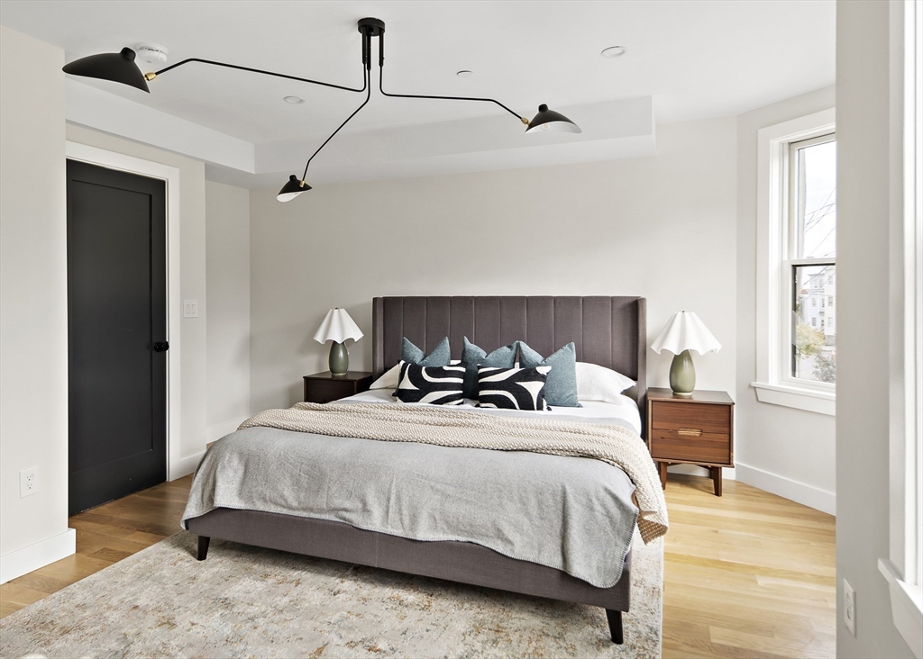 272 East Eagle St # 3