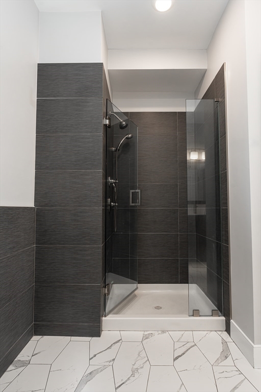 18 Cliveden St # 402