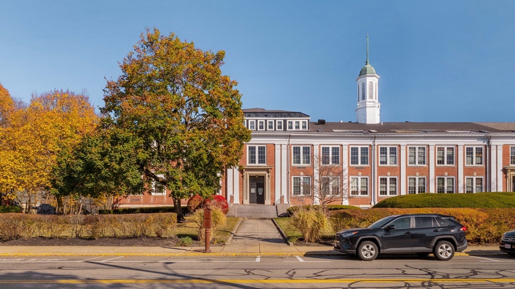 1475 Massachusetts Ave. # 352