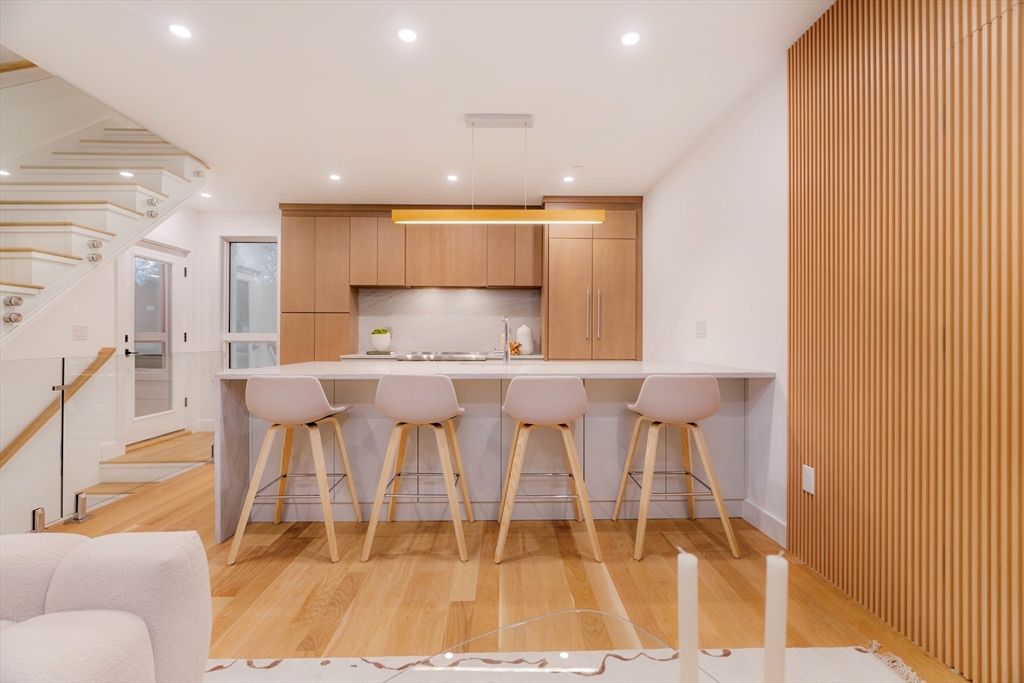 286 Broadway # 1