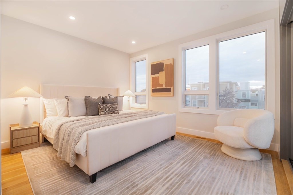 286 Broadway # 1