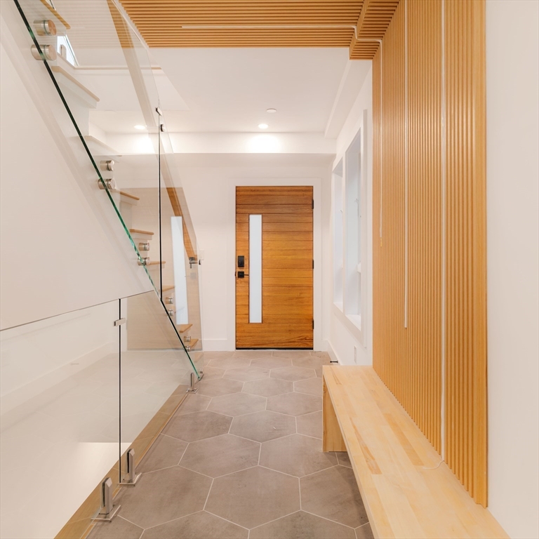 286 Broadway # 1
