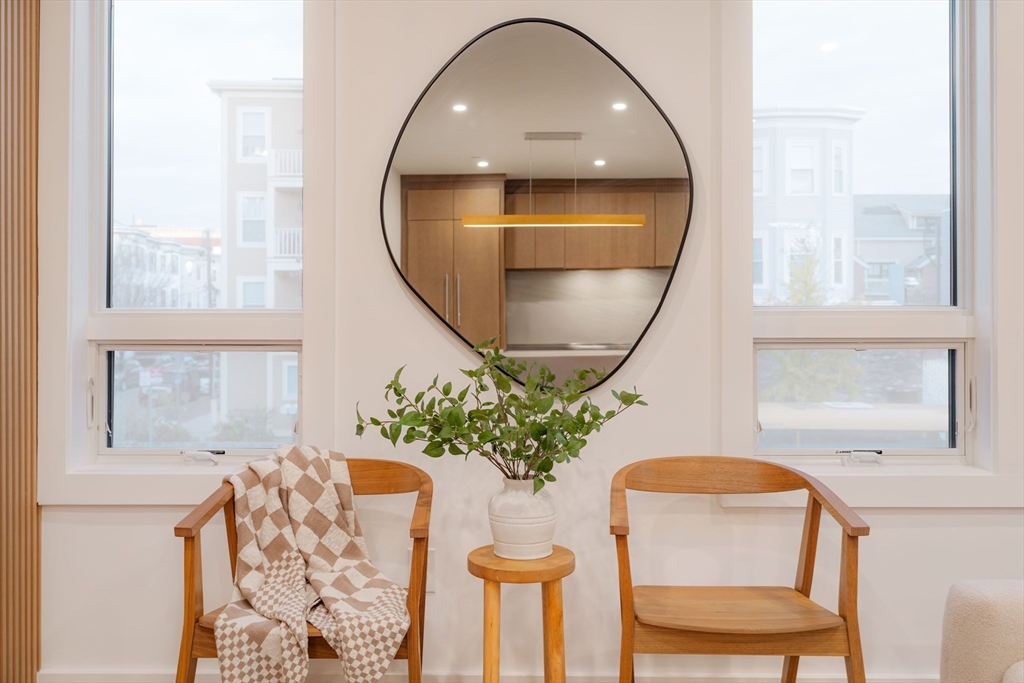 286 Broadway # 1