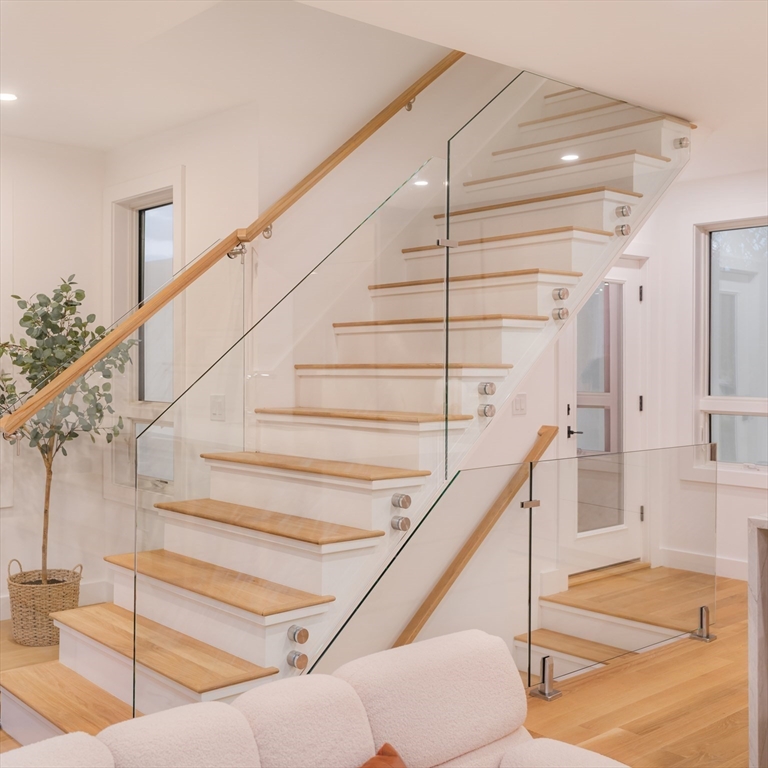 286 Broadway # 1
