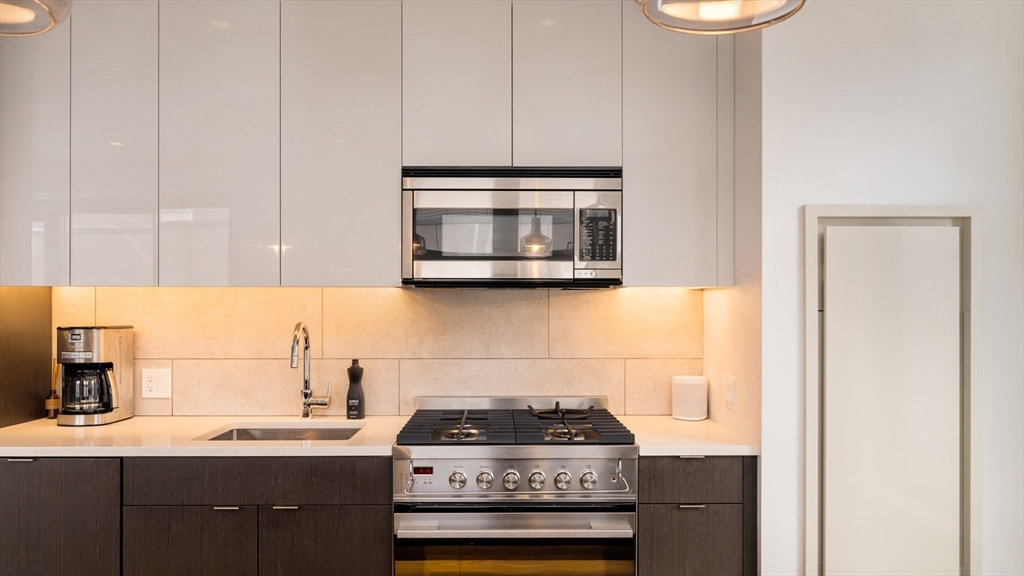 375 Canal Street # 614A