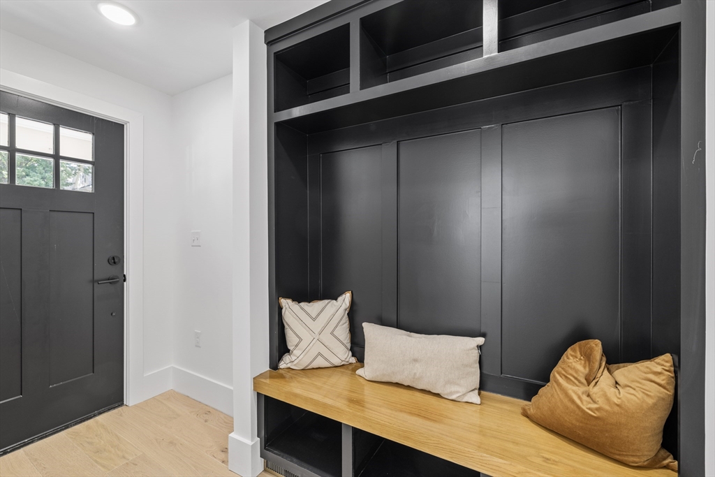 207 Highland Ave # A