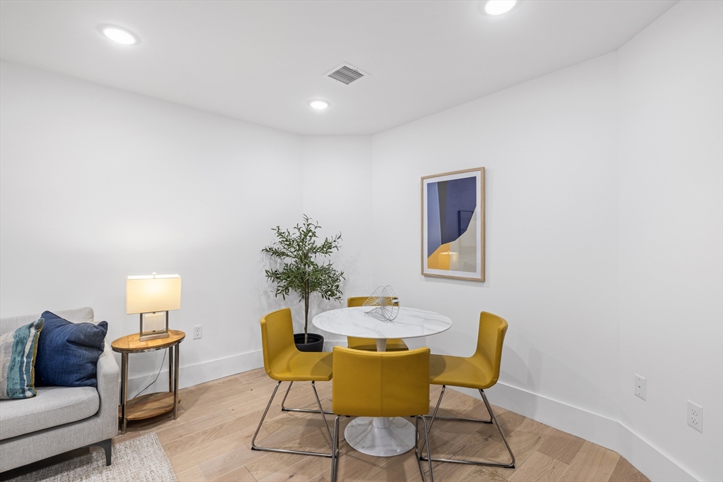 207 Highland Ave # A