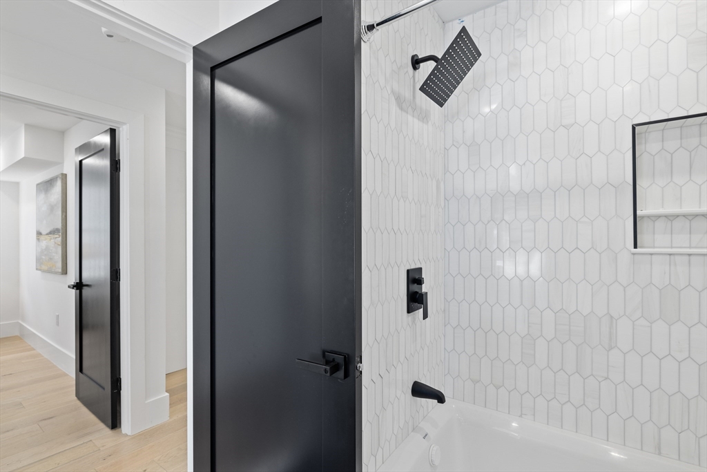 207 Highland Ave # A