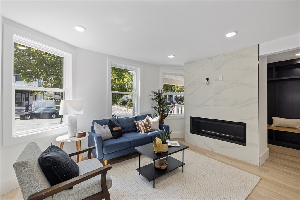 207 Highland Ave # A