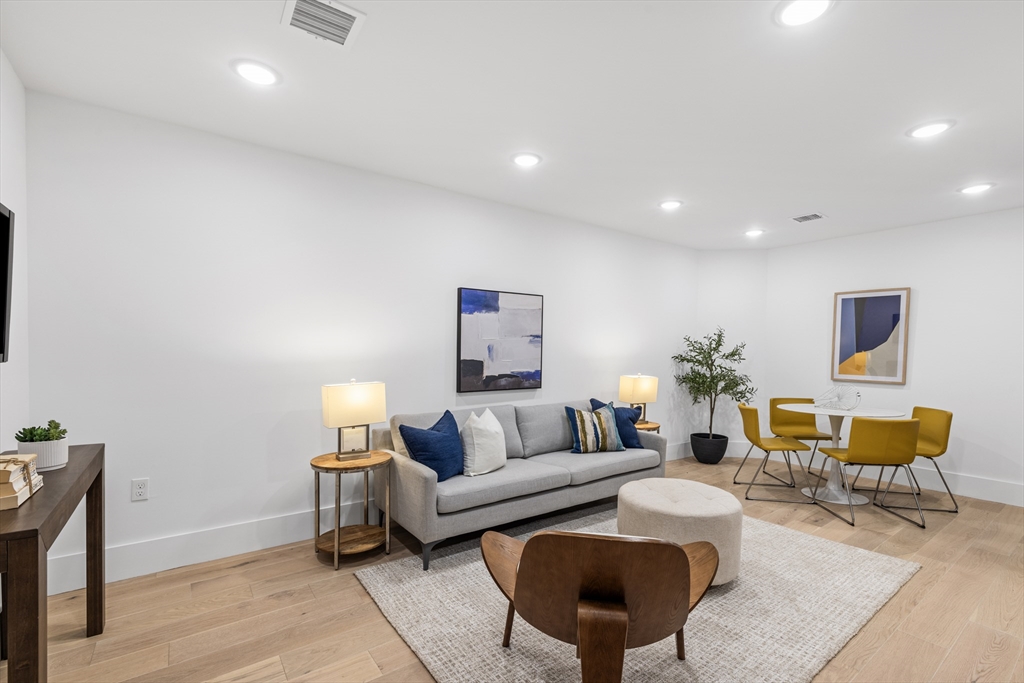 207 Highland Ave # A