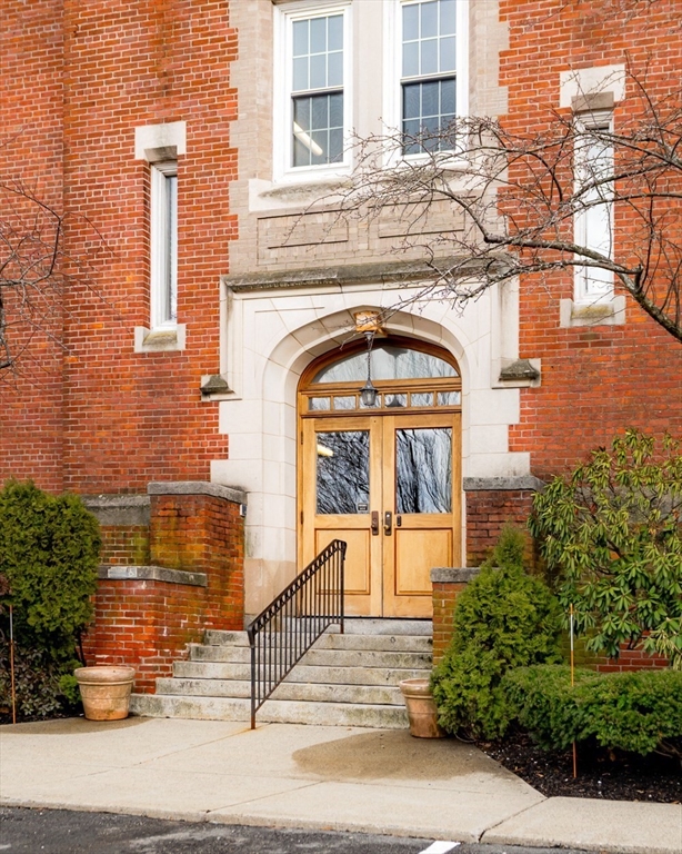 20 Daniels # 316 Unit: #316