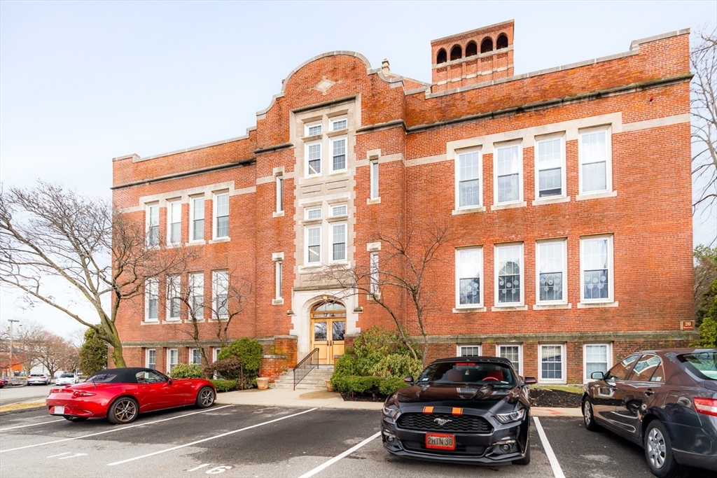 20 Daniels # 316 Unit: #316