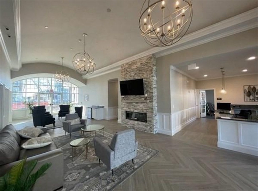 320 Middlesex Ave # A102