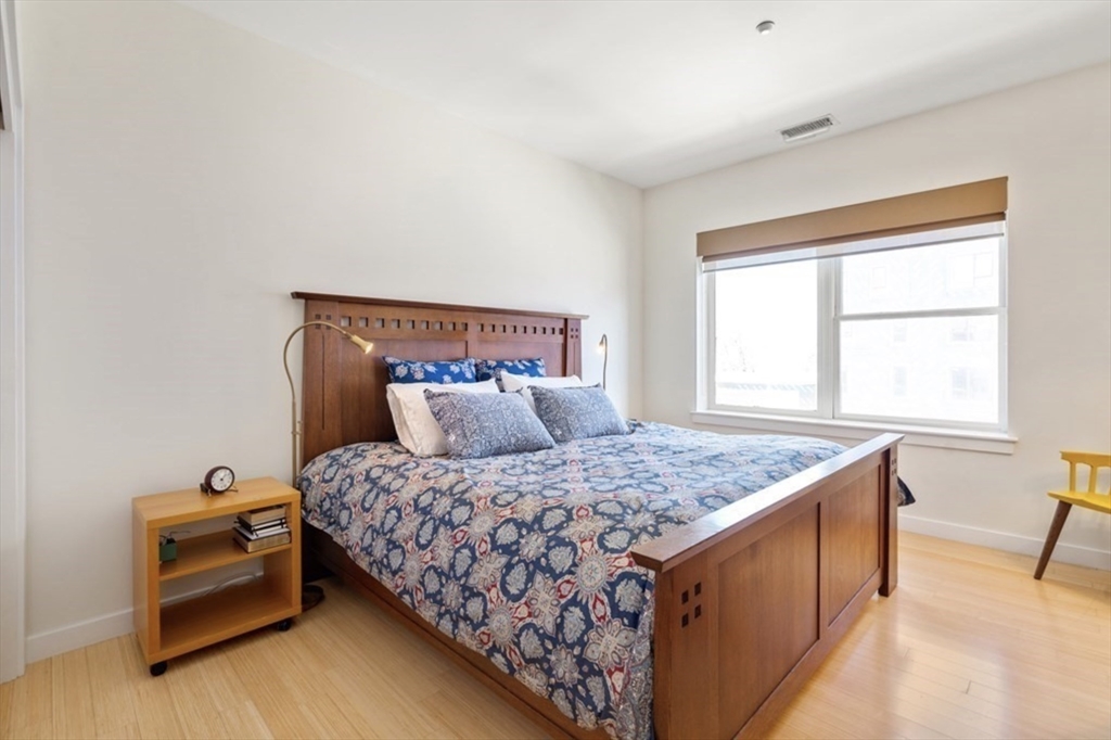 99 Chestnut Hill Ave # 321